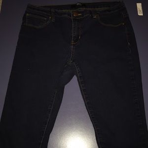 I am selling forever 21 jeans!